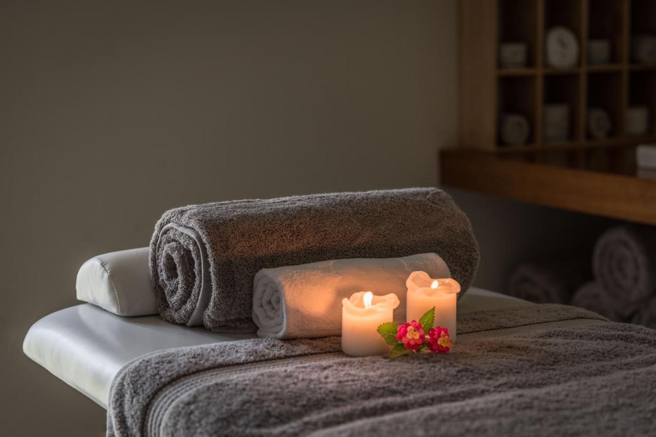 Monnaber Vell Hotel Кампанет Екстериор снимка